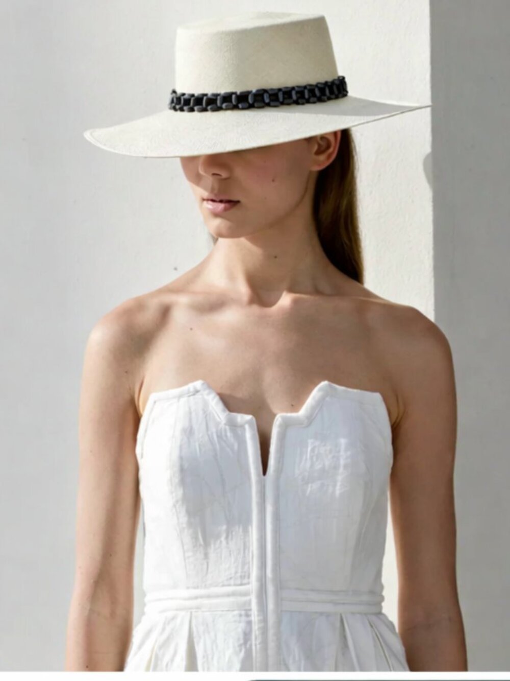 ARTESANO Tulipan Hat in Natural S NWOT - Picture 2 of 14